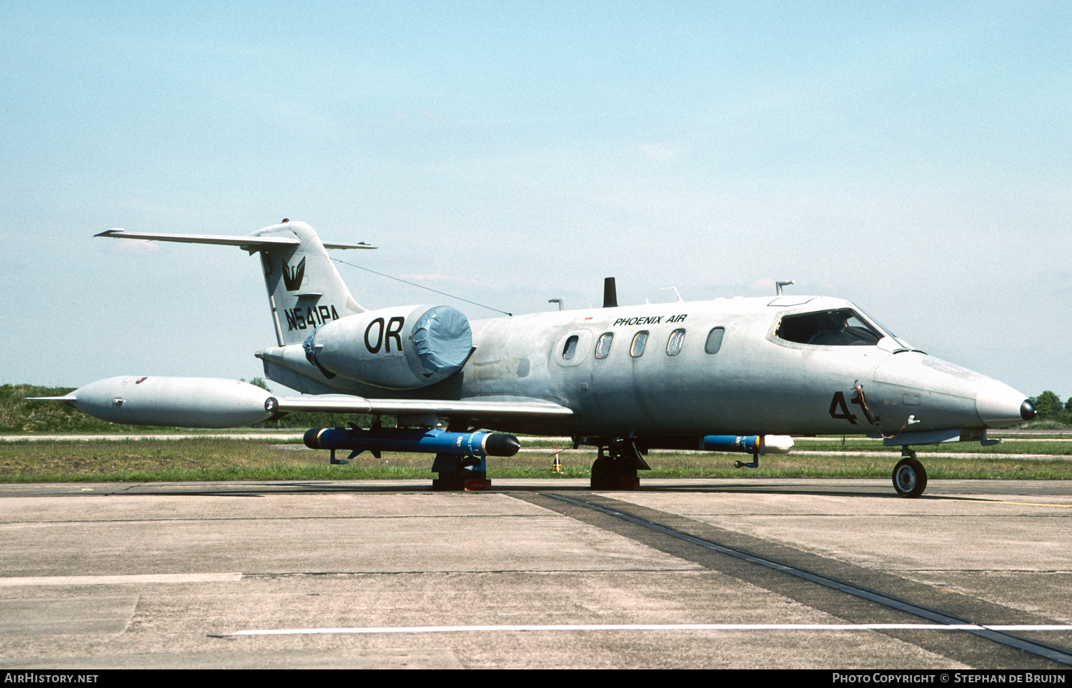 Aircraft Photo of N541PA | Gates Learjet 35A | Phoenix Air | AirHistory.net #312002