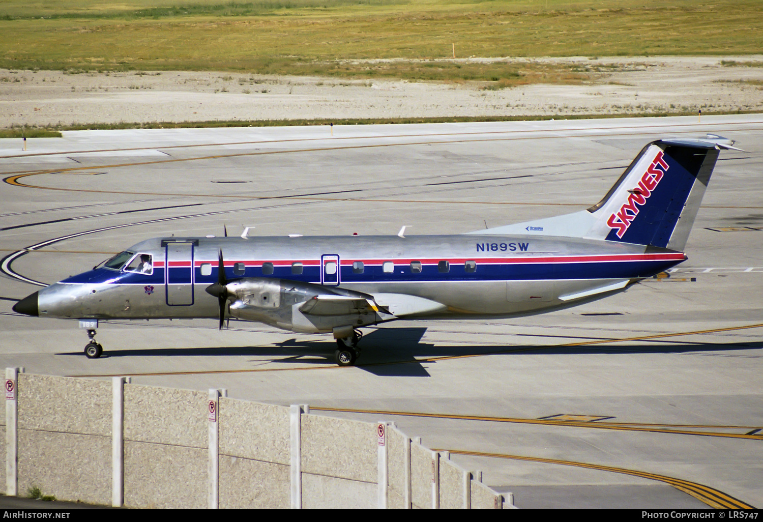 Aircraft Photo of N189SW | Embraer EMB-120ER Brasilia | SkyWest Airlines | AirHistory.net #312296