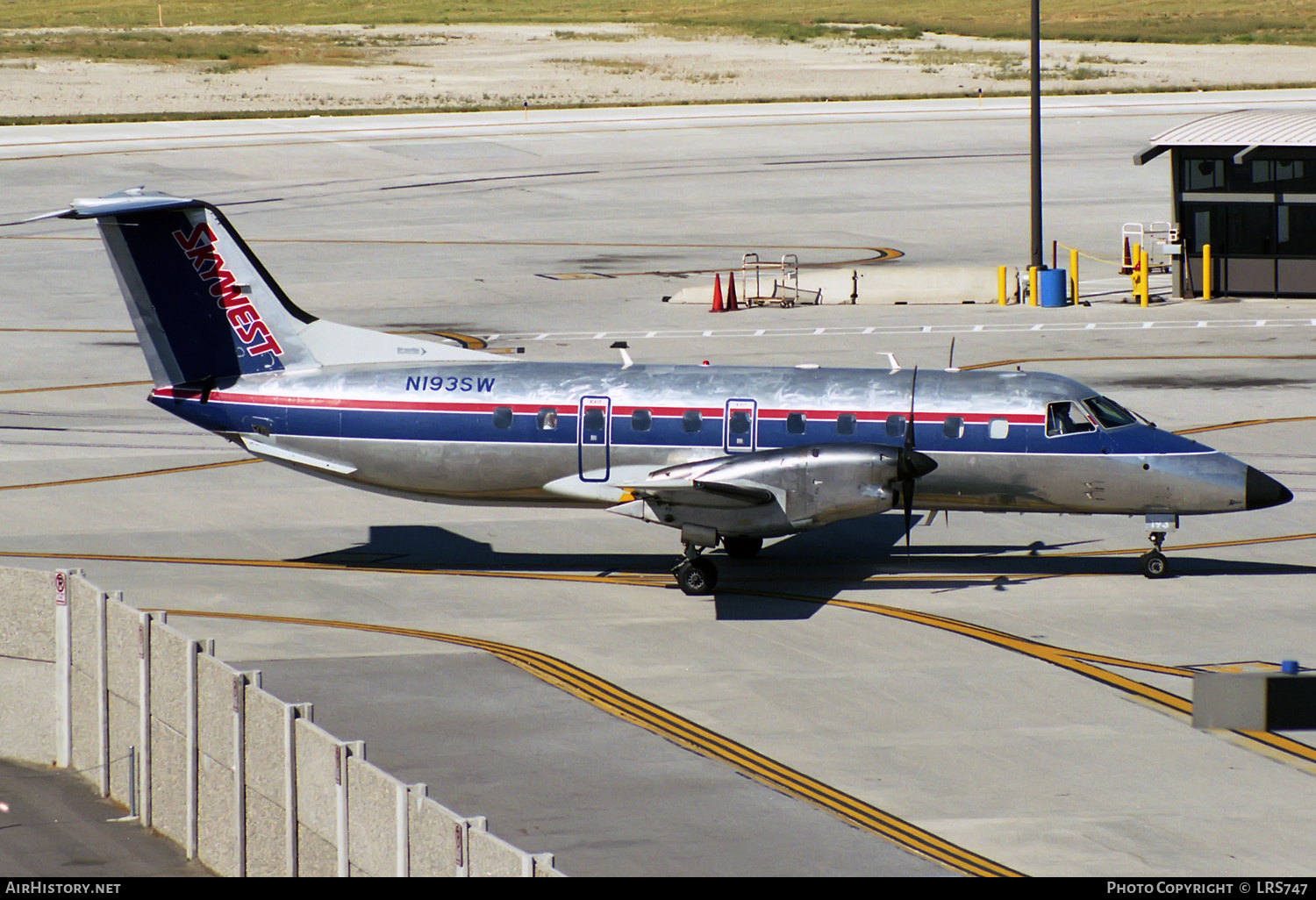 Aircraft Photo of N193SW | Embraer EMB-120ER Brasilia | SkyWest Airlines | AirHistory.net #312301
