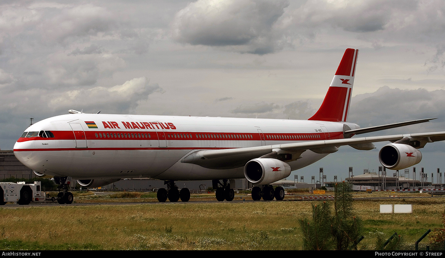 Aircraft Photo of 3B-NBD | Airbus A340-313X | Air Mauritius | AirHistory.net #312462