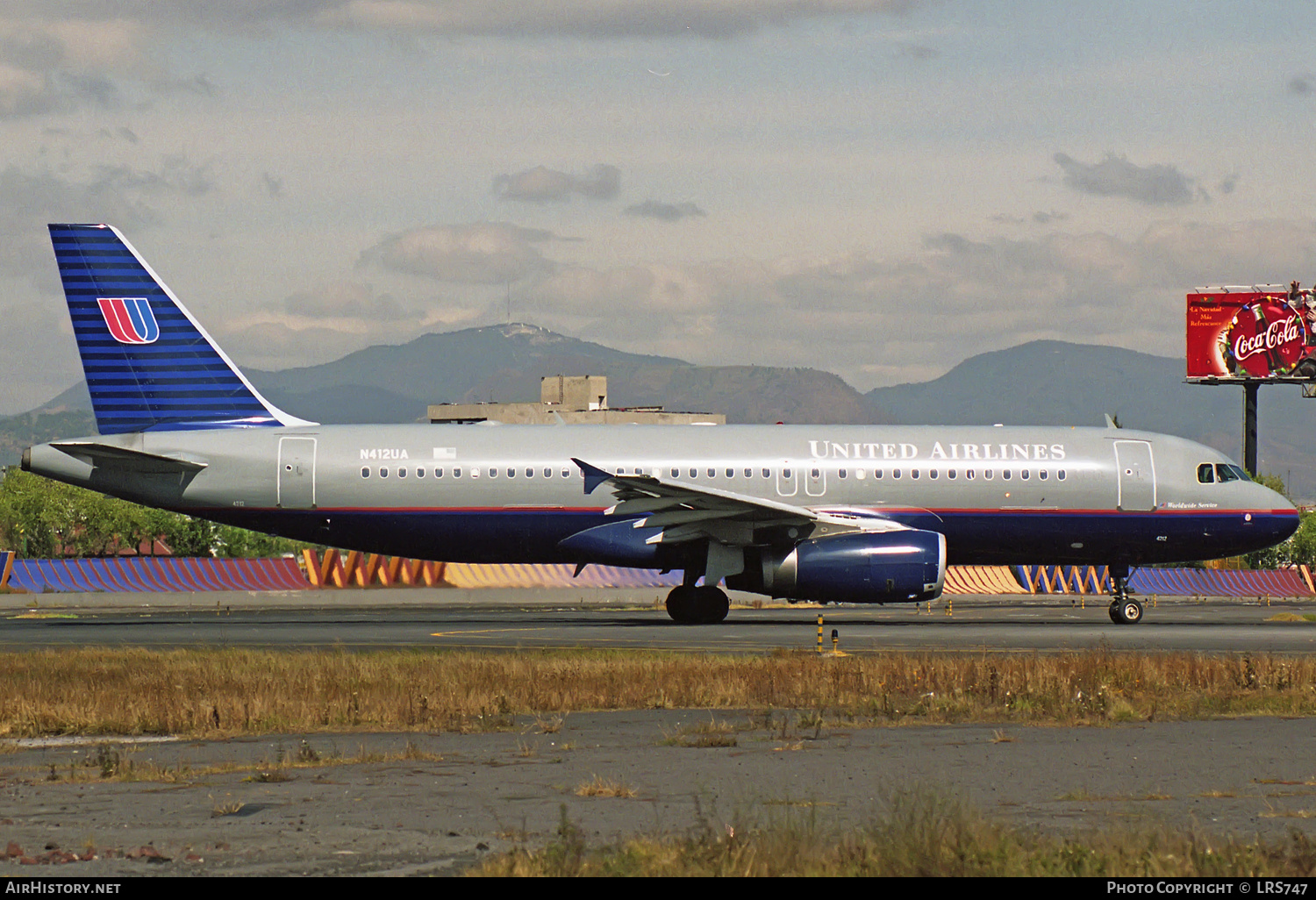 Aircraft Photo of N412UA | Airbus A320-232 | United Airlines | AirHistory.net #312619