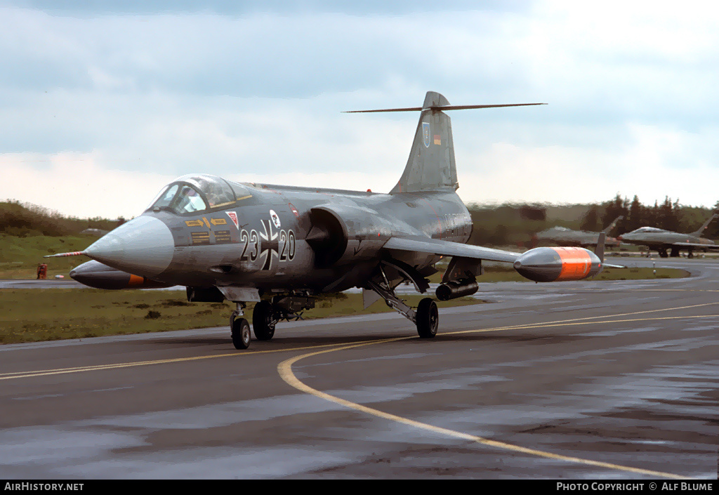 Aircraft Photo of 2320 | Lockheed F-104G Starfighter | AirHistory.net #312859