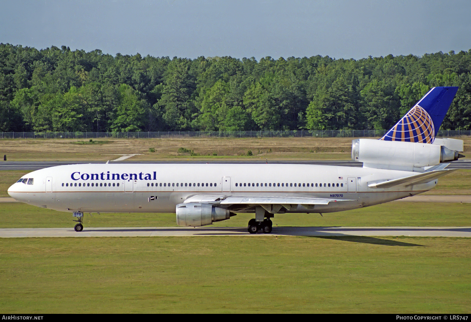 Aircraft Photo of N87070 | McDonnell Douglas DC-10-30/ER | Continental Airlines | AirHistory.net #312888