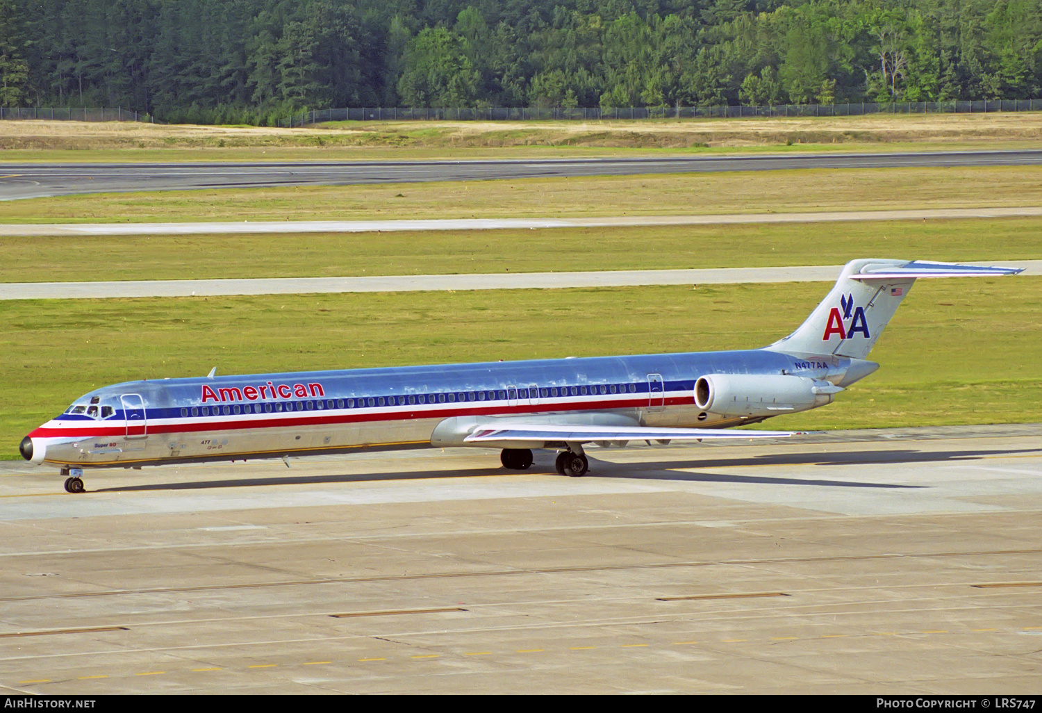 Aircraft Photo of N477AA | McDonnell Douglas MD-82 (DC-9-82) | American Airlines | AirHistory.net #313023