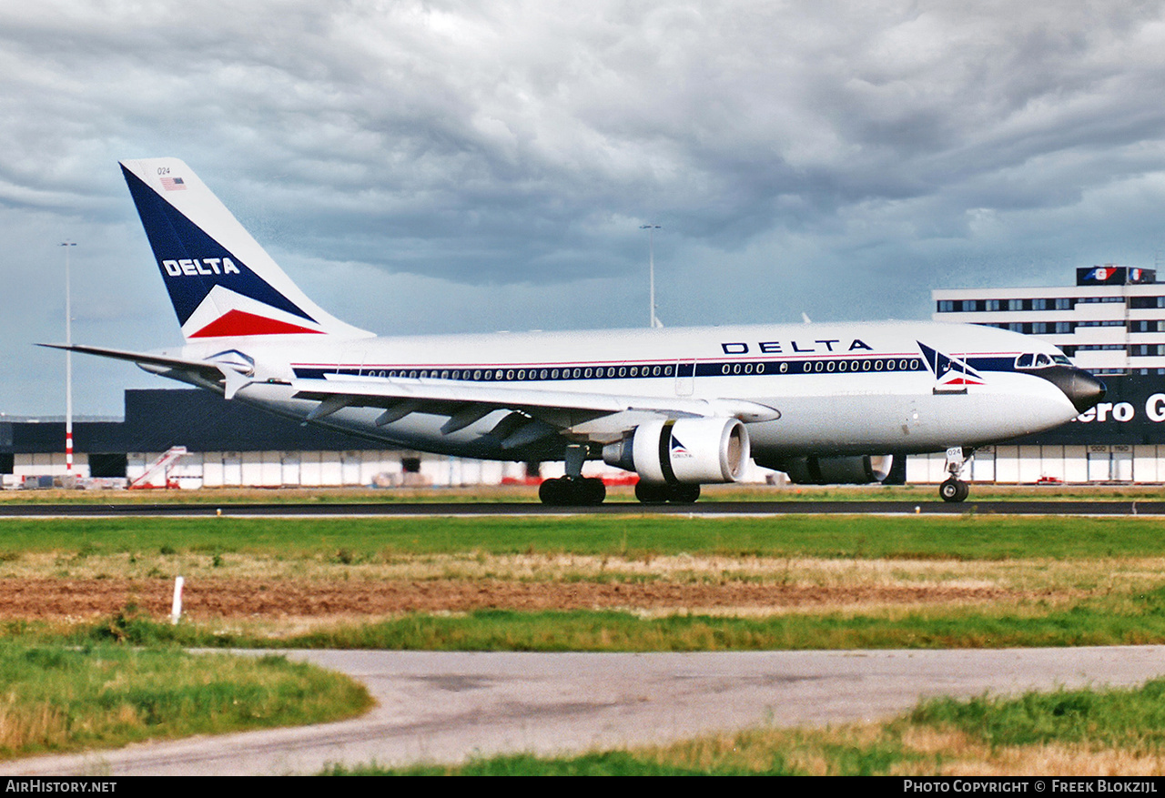 Aircraft Photo of N824PA | Airbus A310-324/ET | Delta Air Lines | AirHistory.net #313098