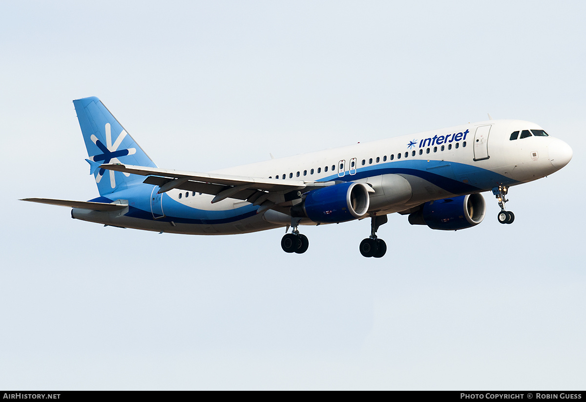 Aircraft Photo of XA-MLR | Airbus A320-214 | Interjet | AirHistory.net #313195