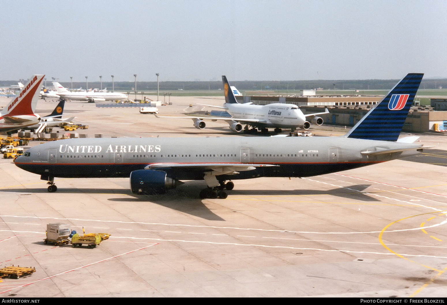 Aircraft Photo of N770UA | Boeing 777-222 | United Airlines | AirHistory.net #313251