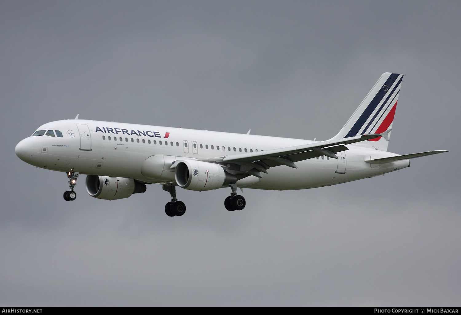 Aircraft Photo of F-HBND | Airbus A320-214 | Air France | AirHistory.net #313268