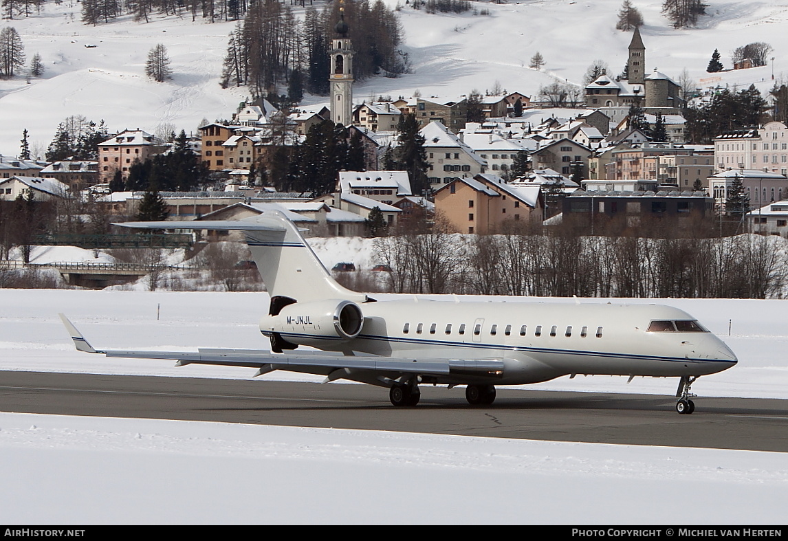 Aircraft Photo of M-JNJL | Bombardier Global Express (BD-700-1A10) | AirHistory.net #313274