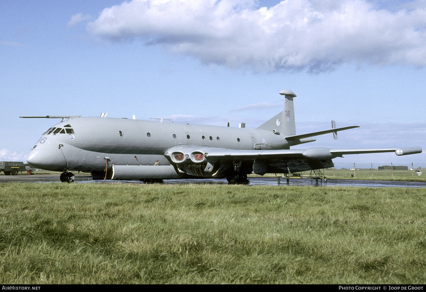 Aircraft Photo of XV236 | Hawker Siddeley HS-801 Nimrod MR.2P | UK - Air Force | AirHistory.net #313295
