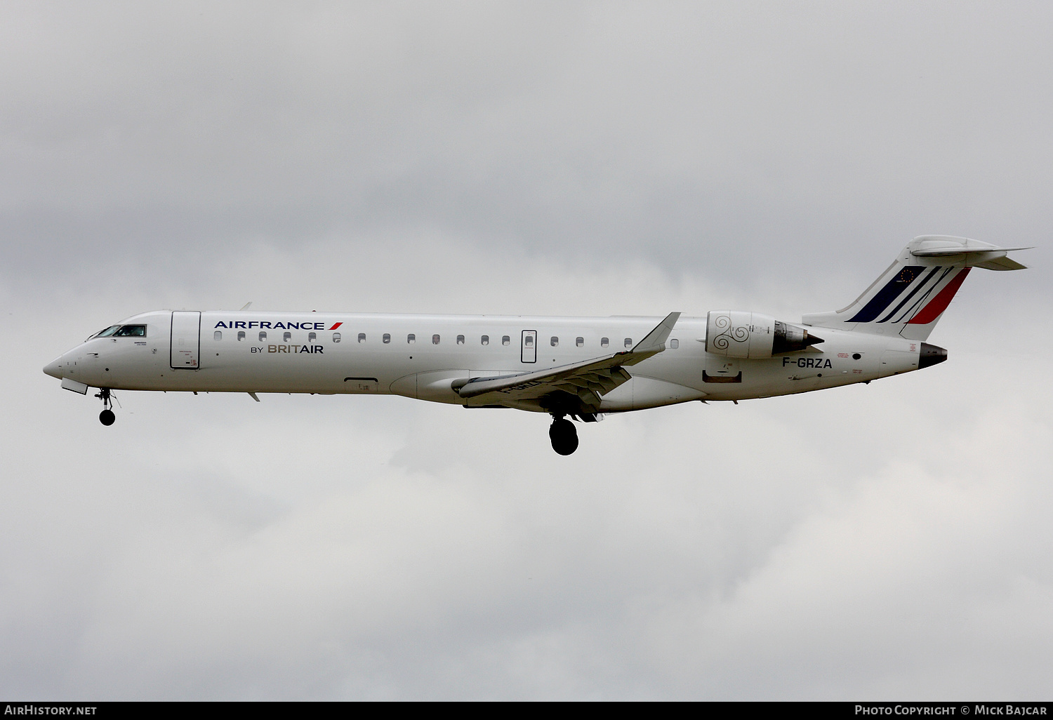 Aircraft Photo of F-GRZA | Bombardier CRJ-701 (CL-600-2C10) | Air France | AirHistory.net #313369