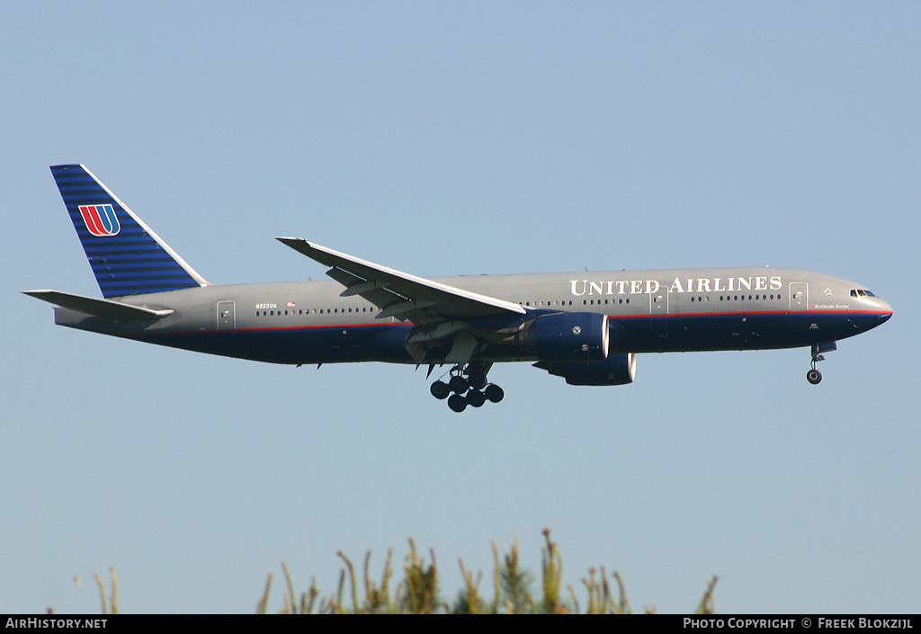 Aircraft Photo of N223UA | Boeing 777-222/ER | United Airlines | AirHistory.net #313380