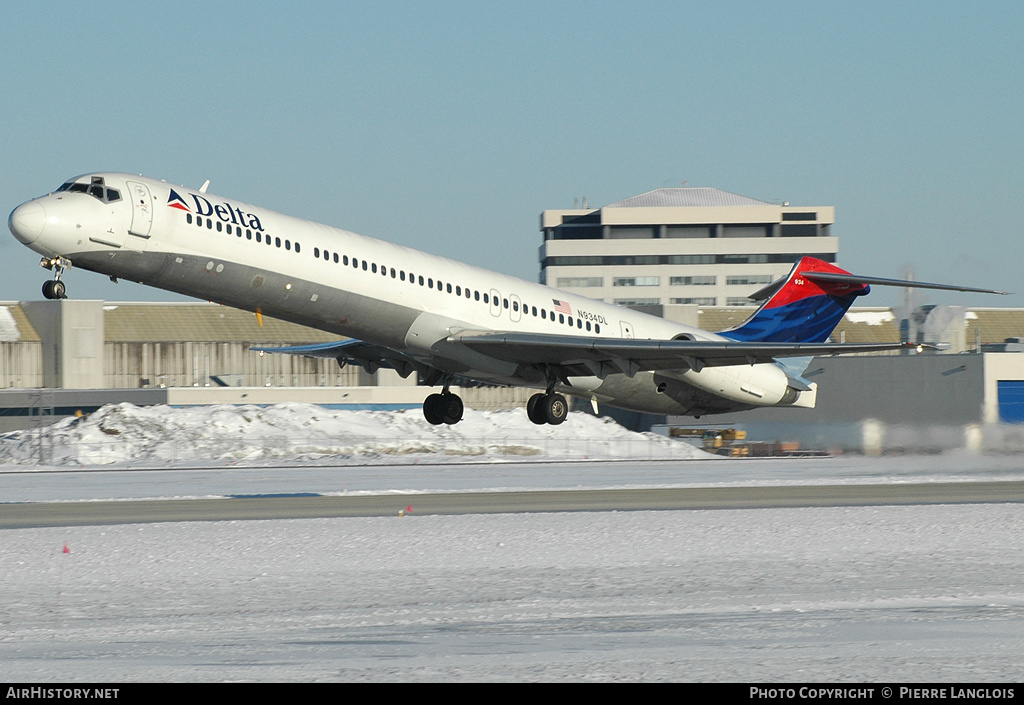 Aircraft Photo of N934DL | McDonnell Douglas MD-88 | Delta Air Lines | AirHistory.net #313391