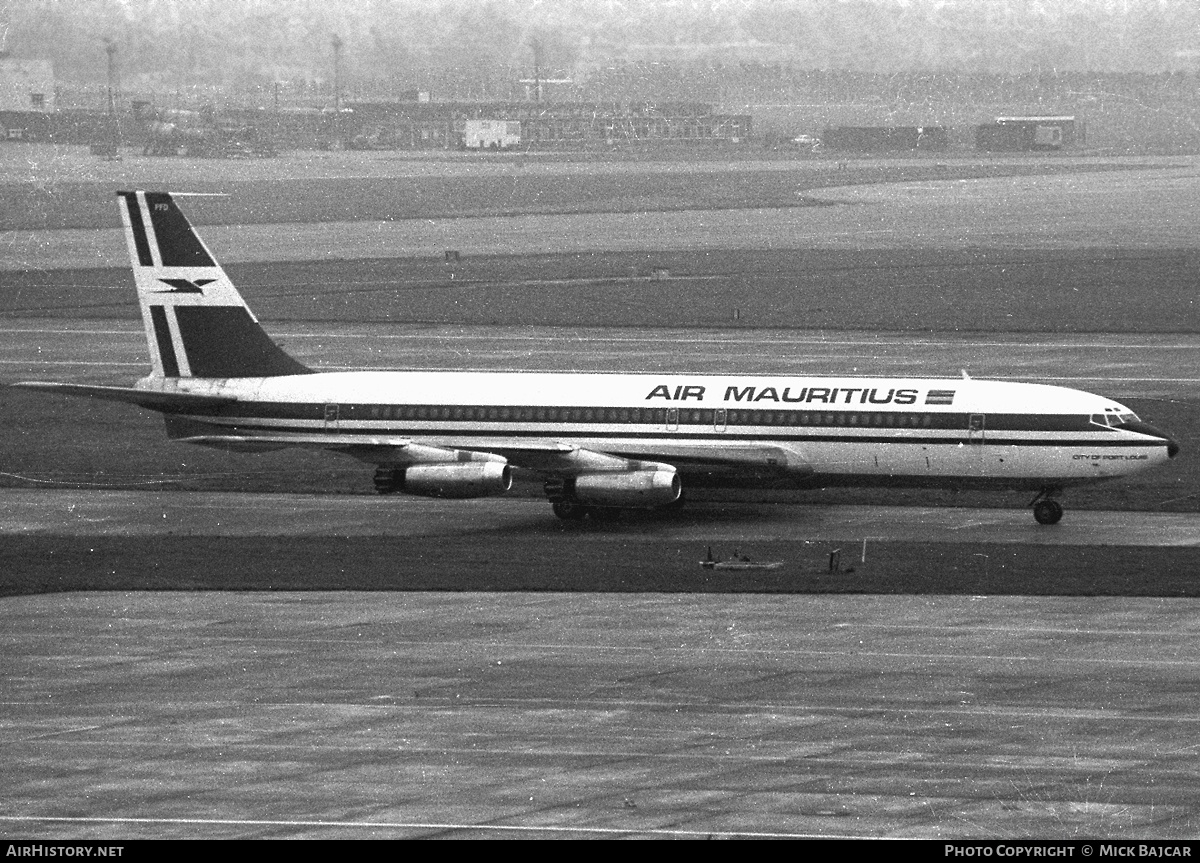 Aircraft Photo of G-APFD | Boeing 707-436 | Air Mauritius | AirHistory.net #313392