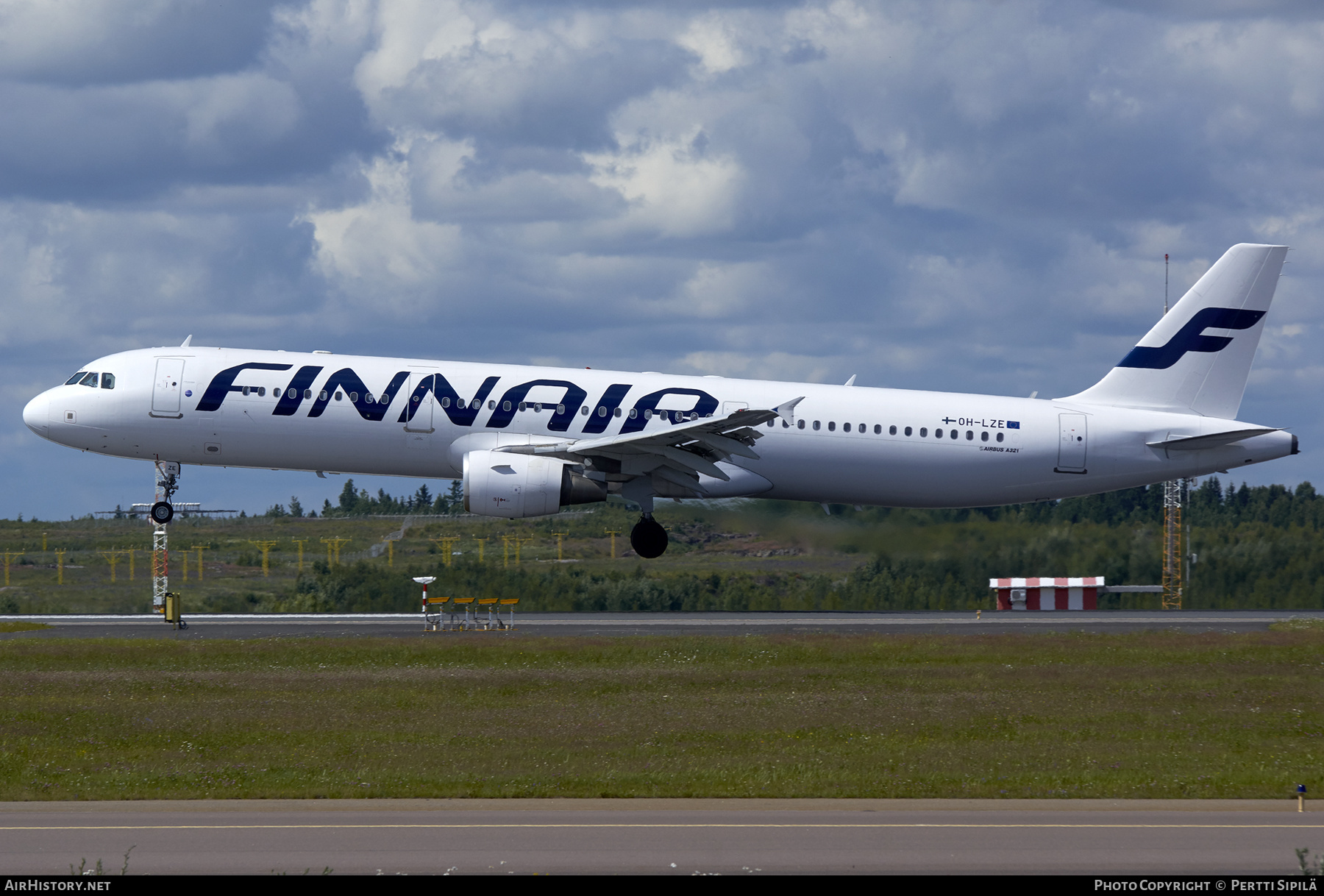 Aircraft Photo of OH-LZE | Airbus A321-211 | Finnair | AirHistory.net #313399