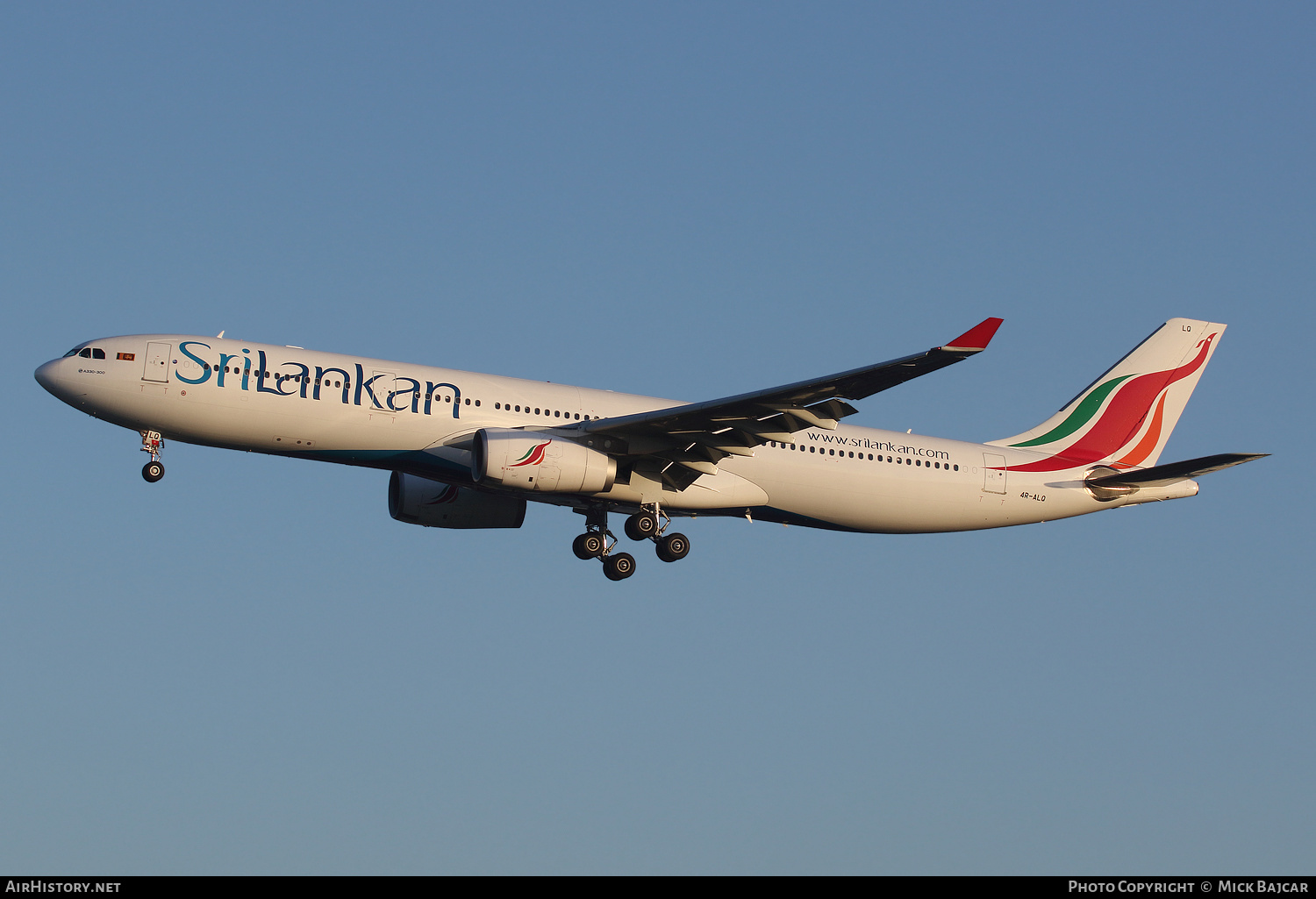 Aircraft Photo of 4R-ALQ | Airbus A330-343 | SriLankan Airlines | AirHistory.net #313515