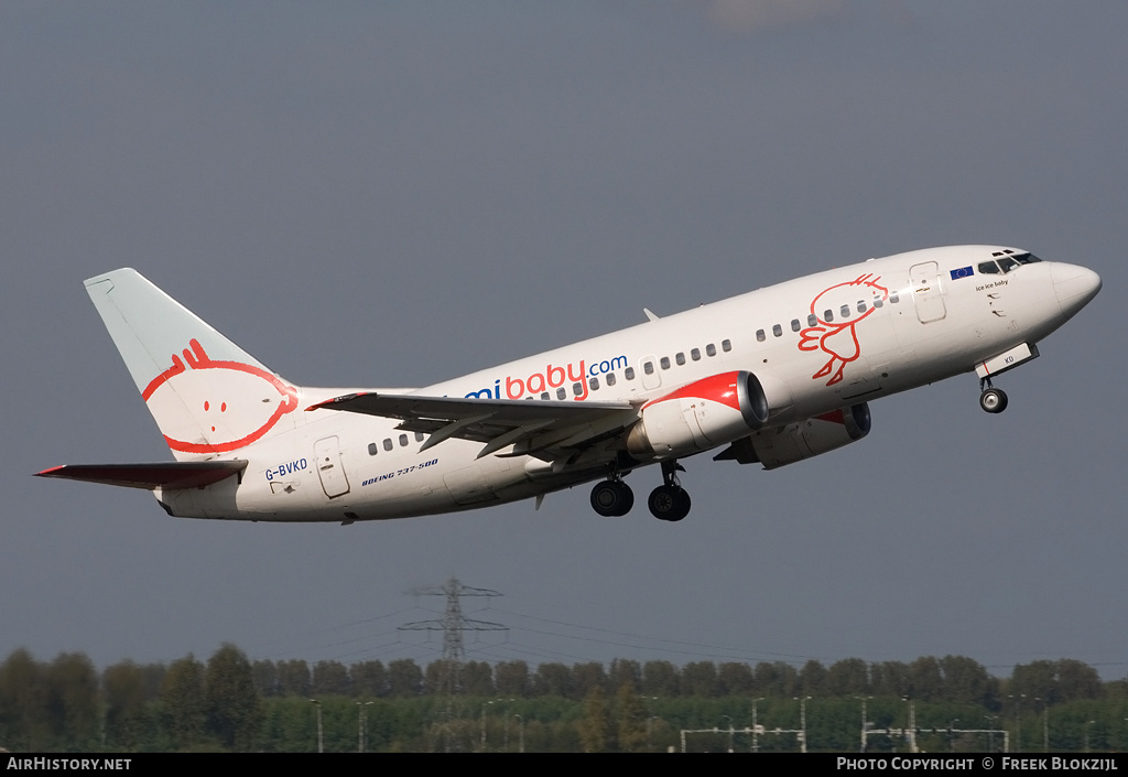 Aircraft Photo of G-BVKD | Boeing 737-59D | Bmibaby | AirHistory.net #313650