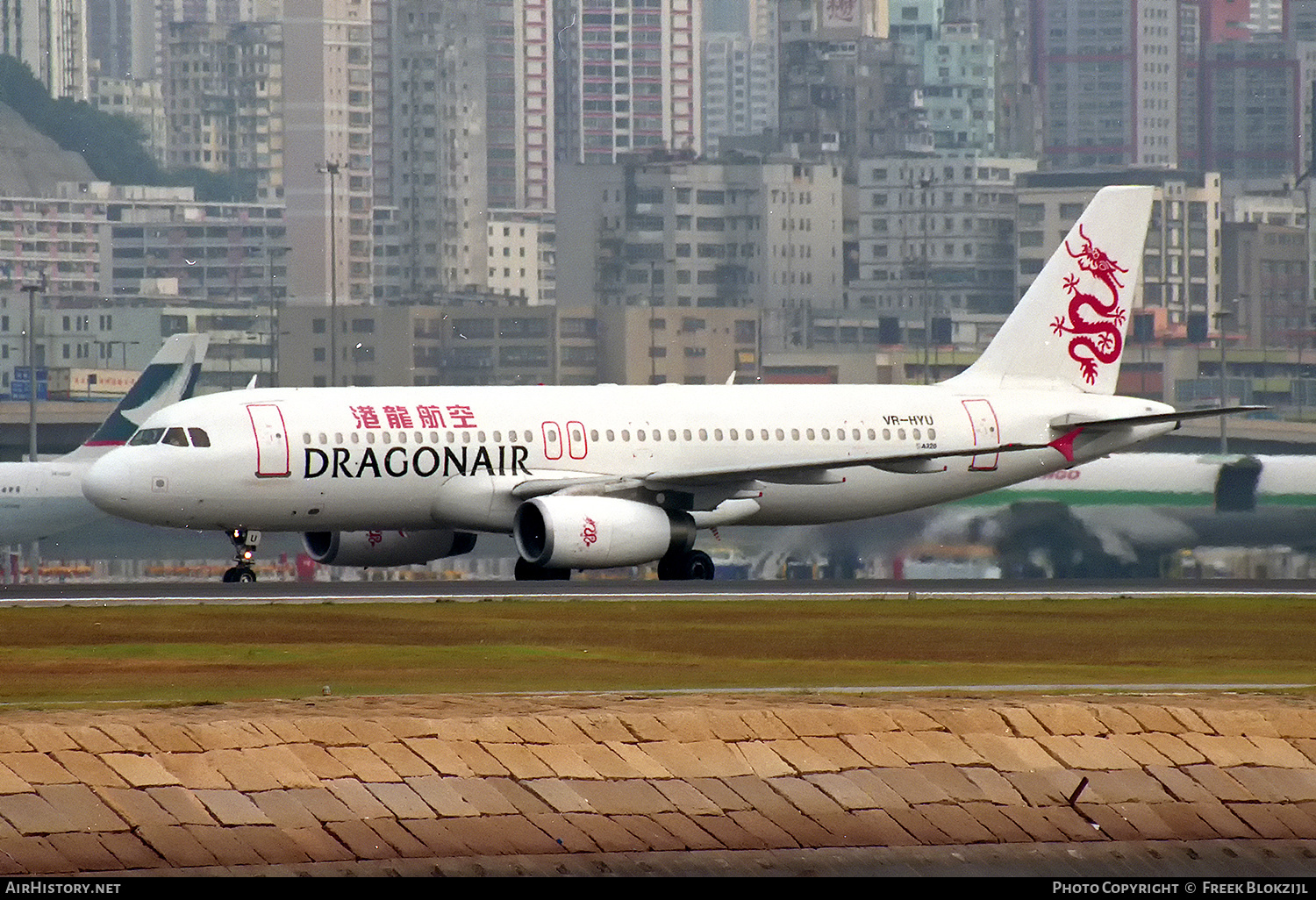 Aircraft Photo of VR-HYU | Airbus A320-231 | Dragonair | AirHistory.net #313693