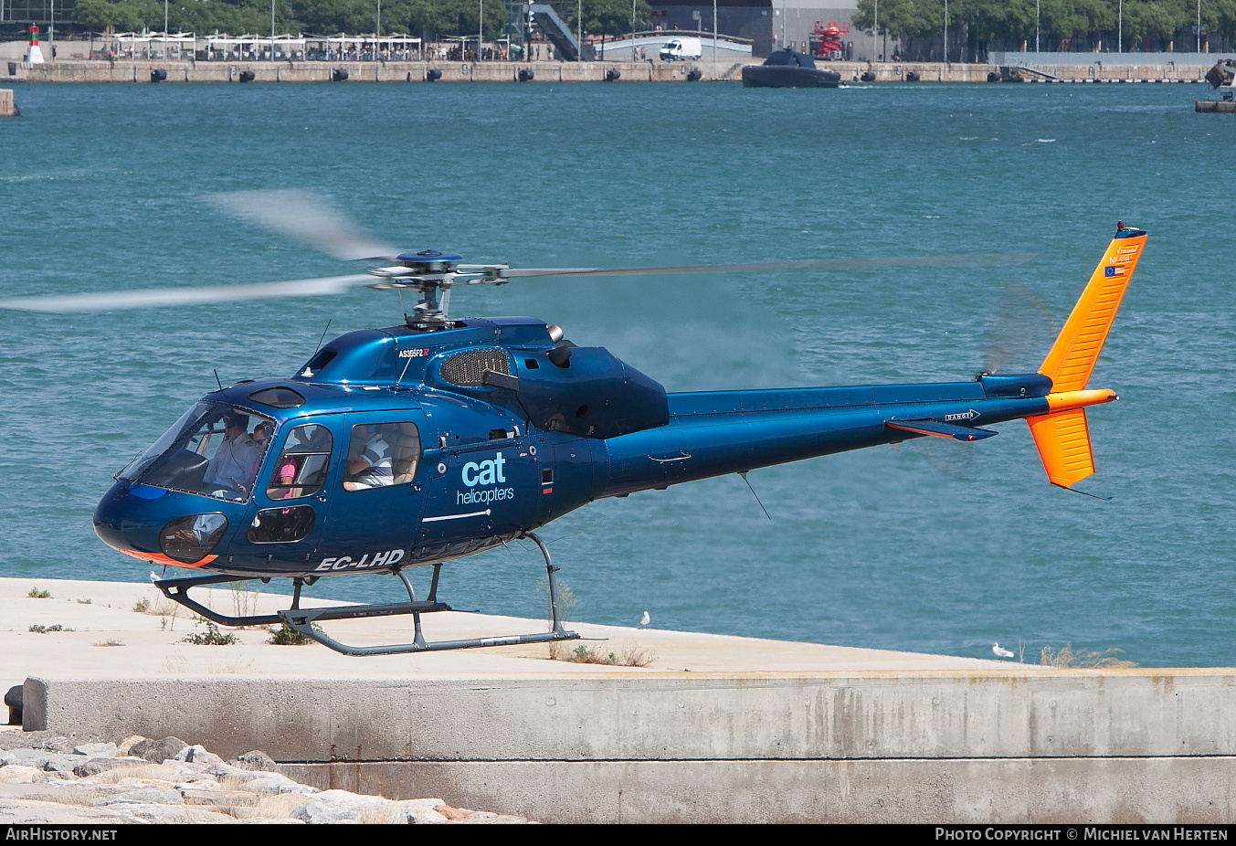 Aircraft Photo of EC-LHD | Aerospatiale AS-355F-2 Ecureuil 2 | Cat Helicopters | AirHistory.net #313704