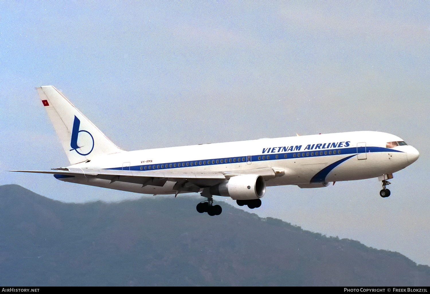 Aircraft Photo of VH-RMA | Boeing 767-284/ER | Vietnam Airlines | AirHistory.net #313710