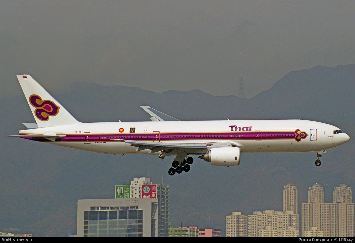 Aircraft Photo of HS-TJH | Boeing 777-2D7 | Thai Airways International | AirHistory.net #313729