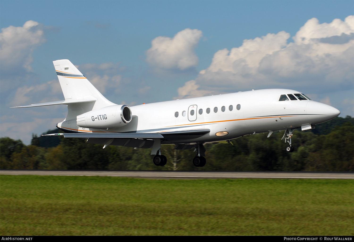 Aircraft Photo of G-ITIG | Dassault Falcon 2000EX | AirHistory.net #313806