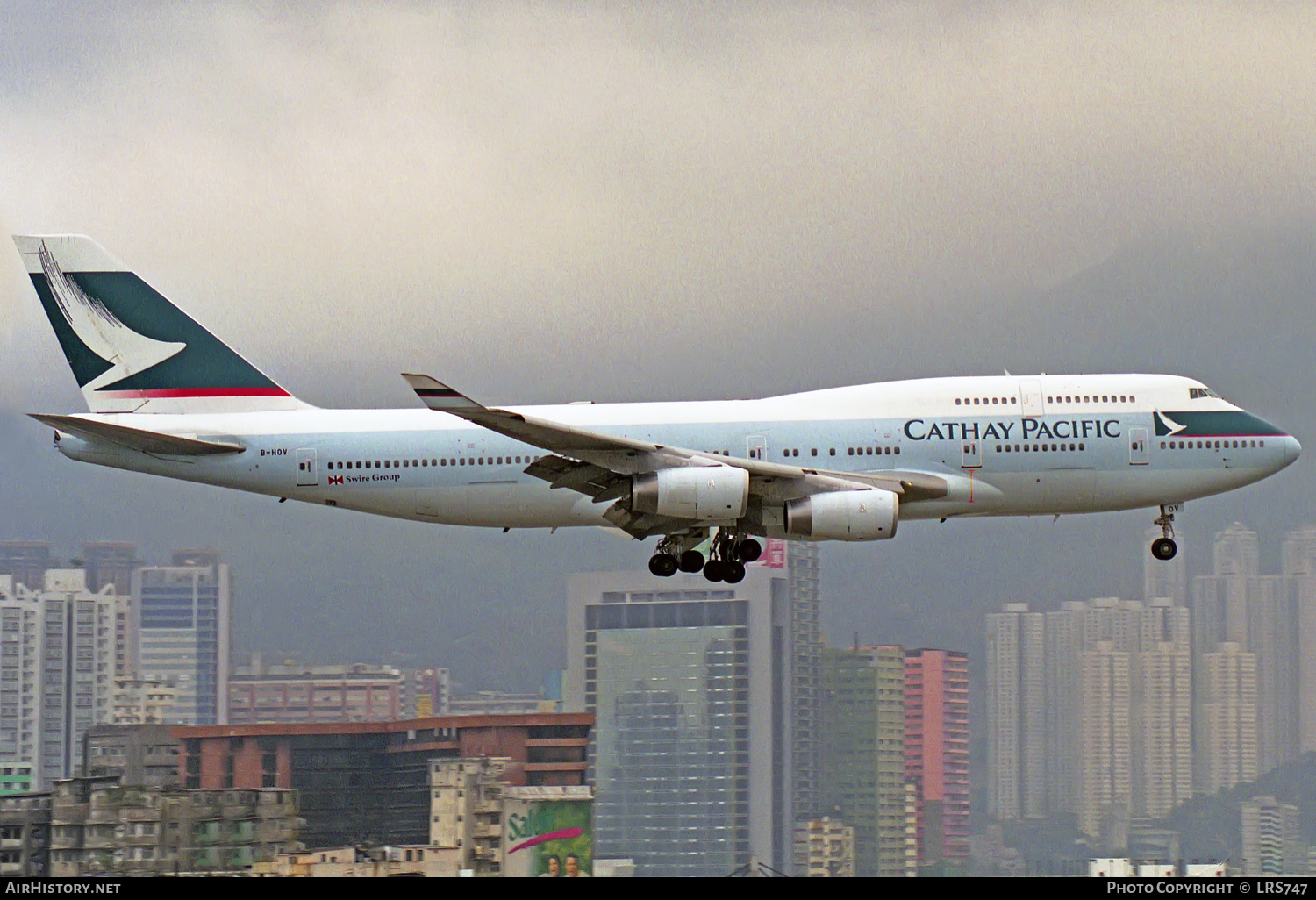 Aircraft Photo of B-HOV | Boeing 747-467 | Cathay Pacific Airways | AirHistory.net #313842