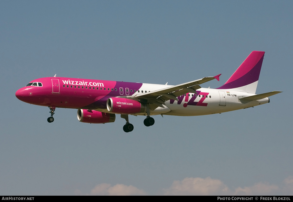 Aircraft Photo of HA-LPW | Airbus A320-232 | Wizz Air | AirHistory.net #313858