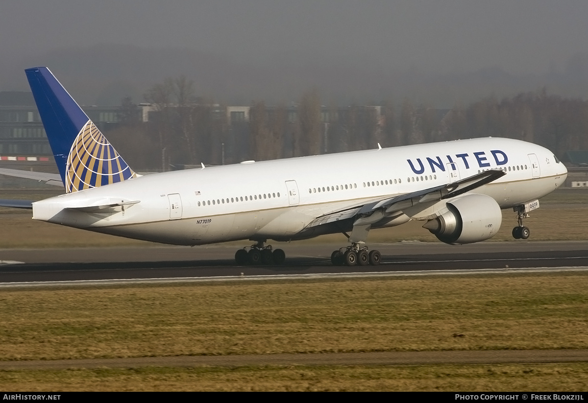 Aircraft Photo of N77019 | Boeing 777-224/ER | United Airlines | AirHistory.net #313905
