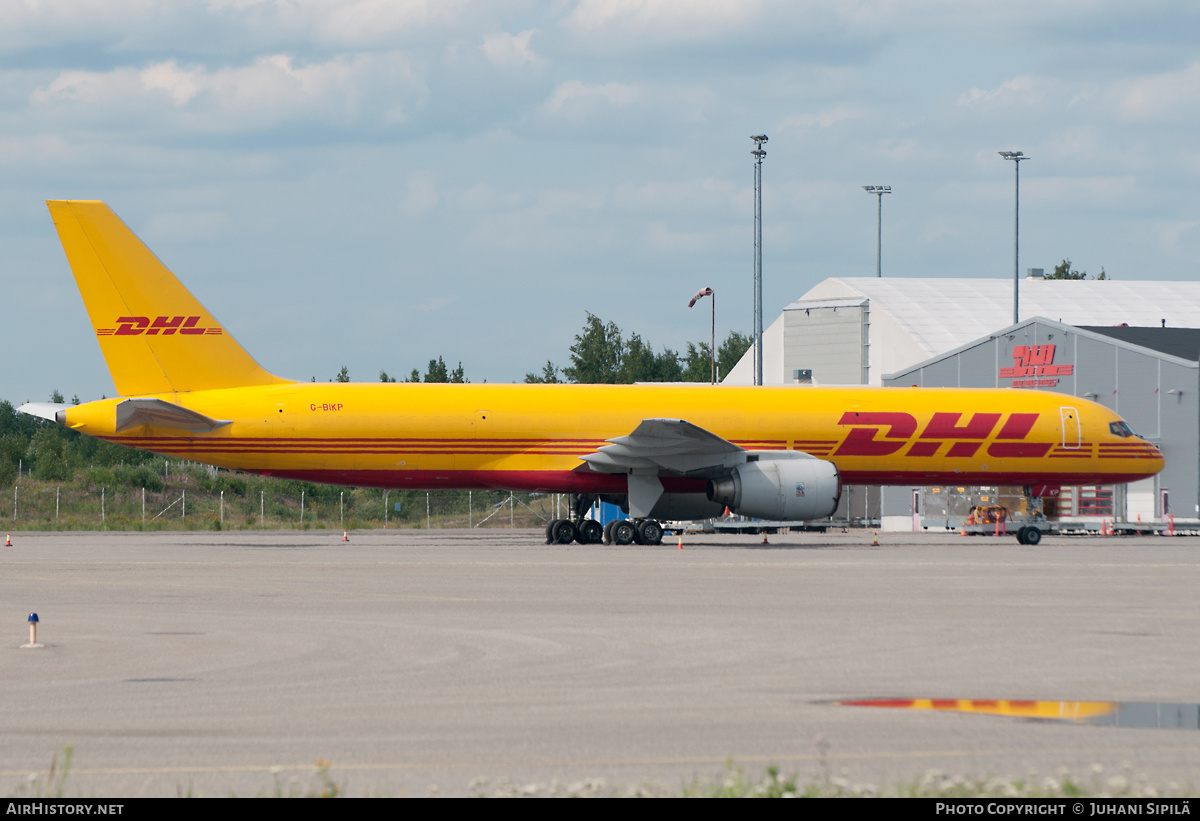 Aircraft Photo of G-BIKP | Boeing 757-236/SF | DHL International | AirHistory.net #313997