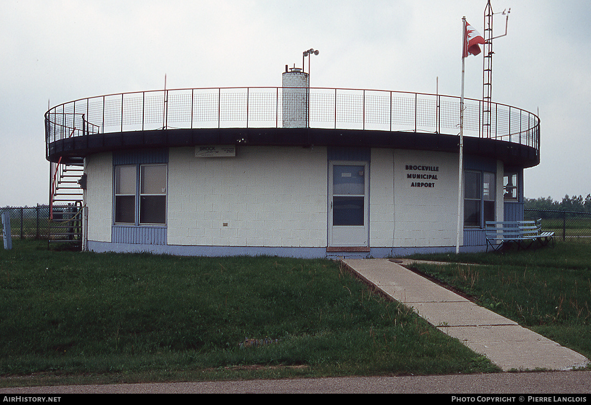 Airport photo of Brockville - Thousand Islands Regional (CNL3) in Ontario, Canada | AirHistory.net #314041