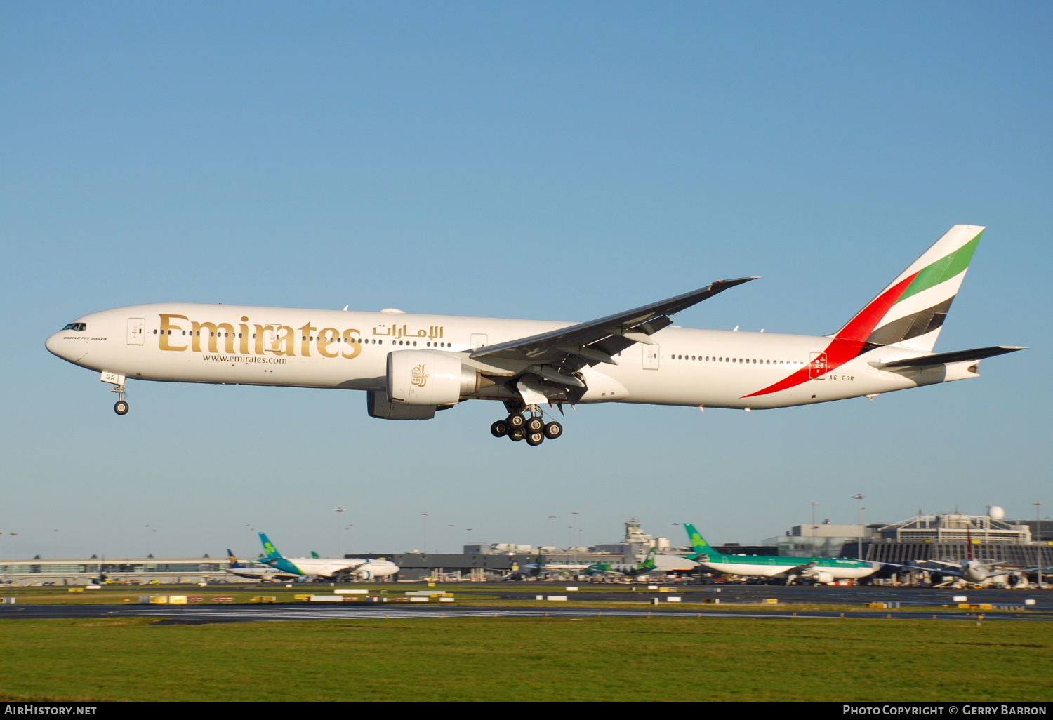 Aircraft Photo of A6-EGR | Boeing 777-31H/ER | Emirates | AirHistory.net #314042