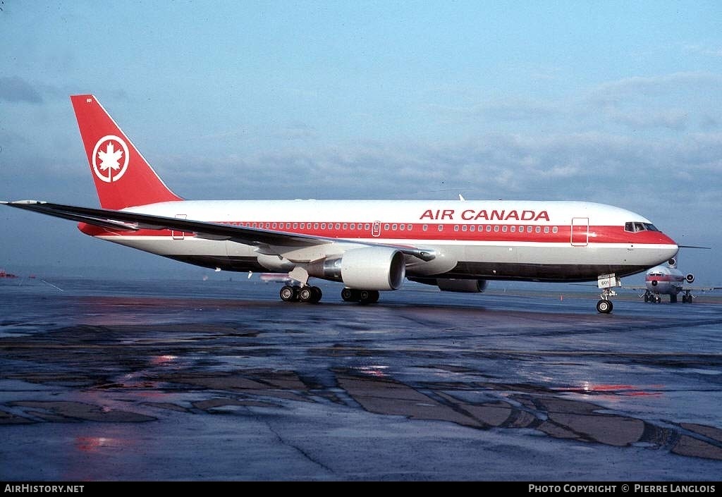 Aircraft Photo of C-GAUB | Boeing 767-233 | Air Canada | AirHistory.net #314045