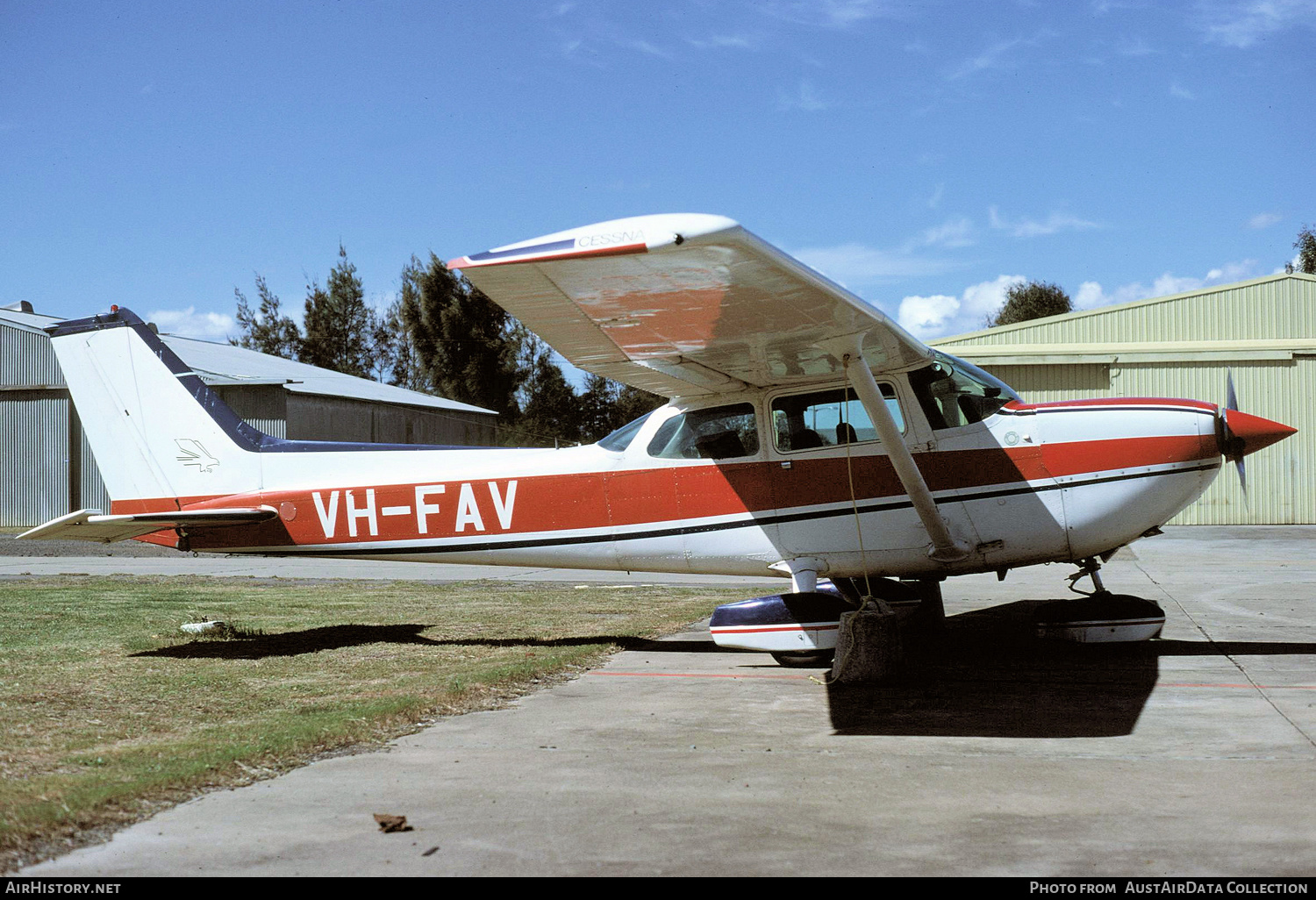 Aircraft Photo of VH-FAV | Cessna R172K Hawk XP | AirHistory.net #314090