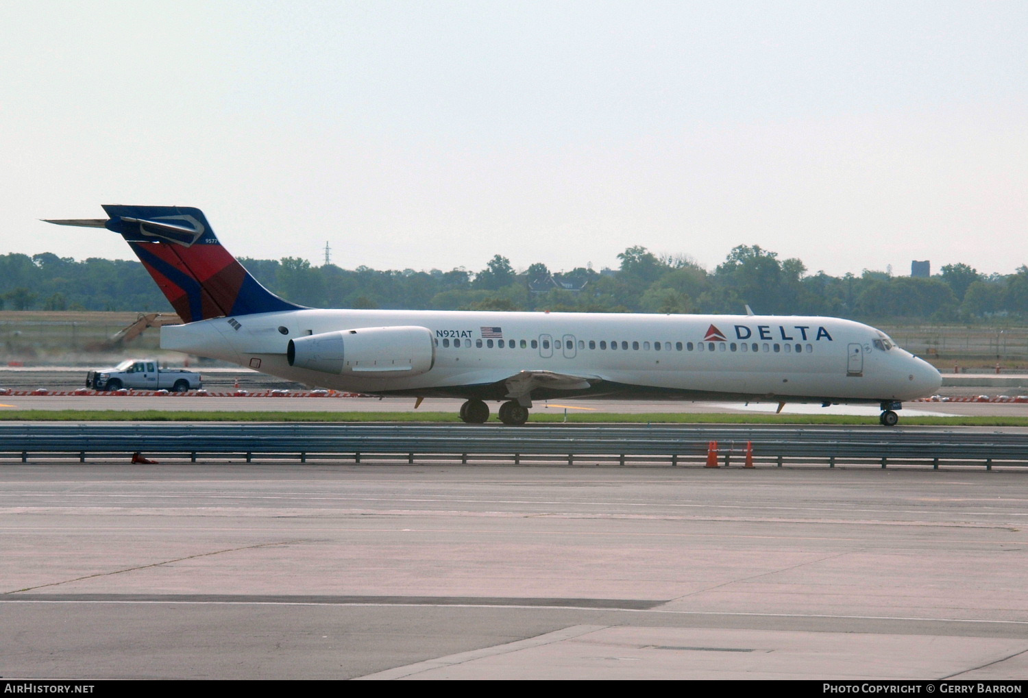 Aircraft Photo of N921AT | Boeing 717-231 | Delta Air Lines | AirHistory.net #314123