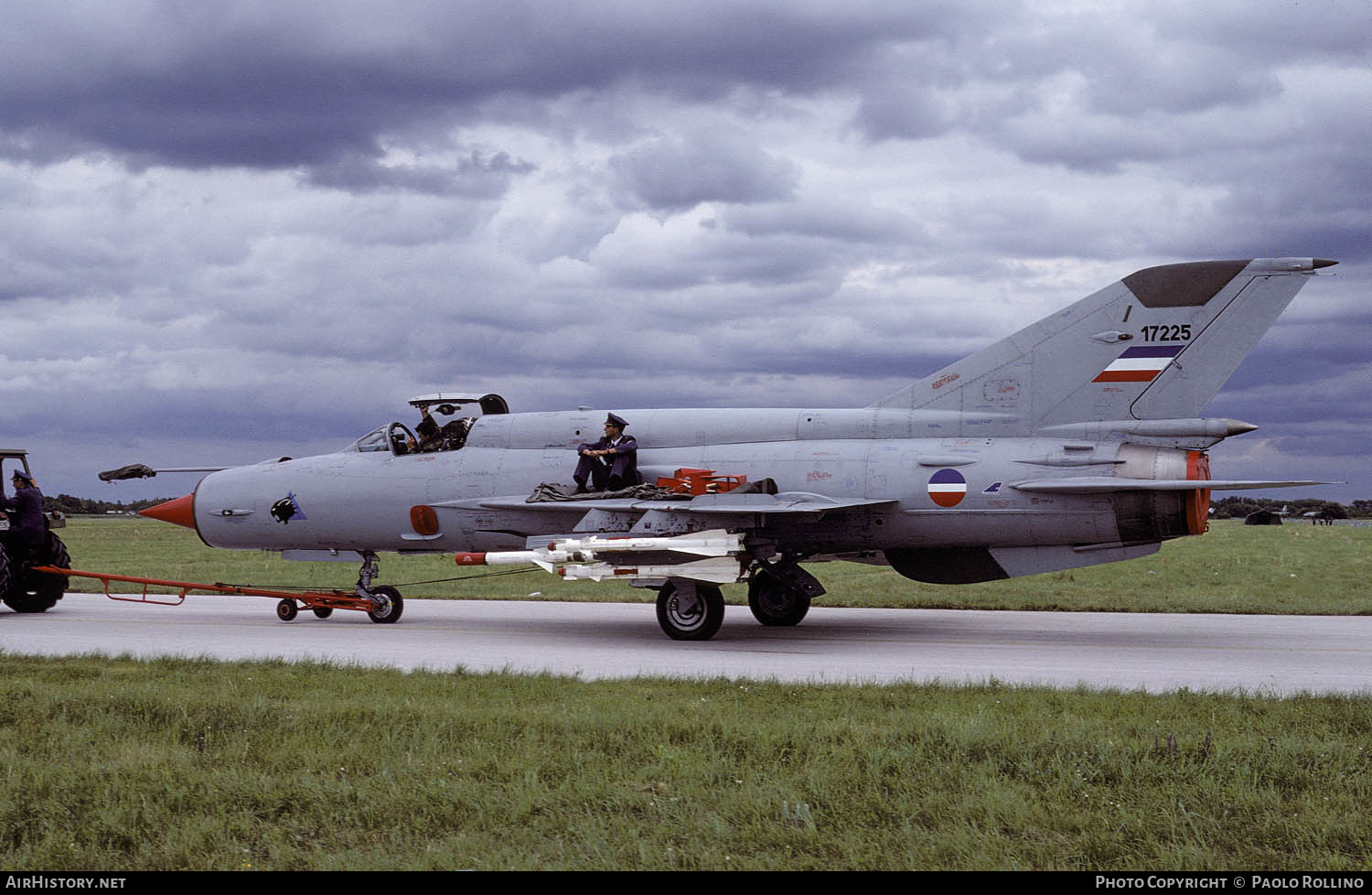 Aircraft Photo of 17225 | Mikoyan-Gurevich MiG-21bis | Serbia and Montenegro - Air Force | AirHistory.net #314249
