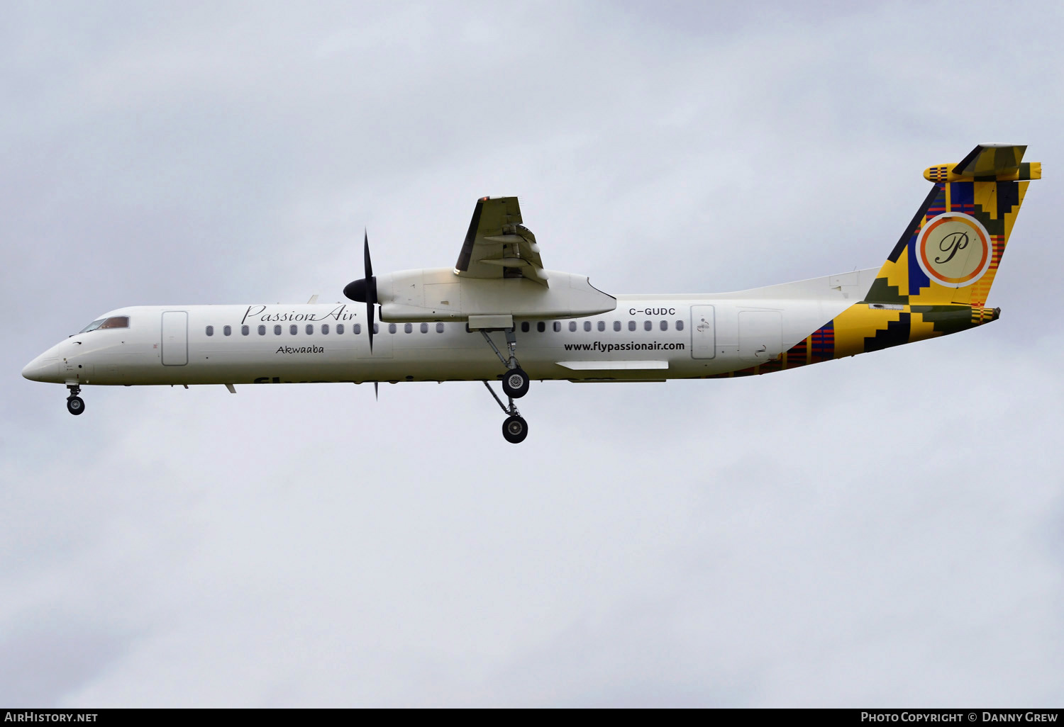 Aircraft Photo of C-GUDC | Bombardier DHC-8-402 Dash 8 | Passion Air | AirHistory.net #314300