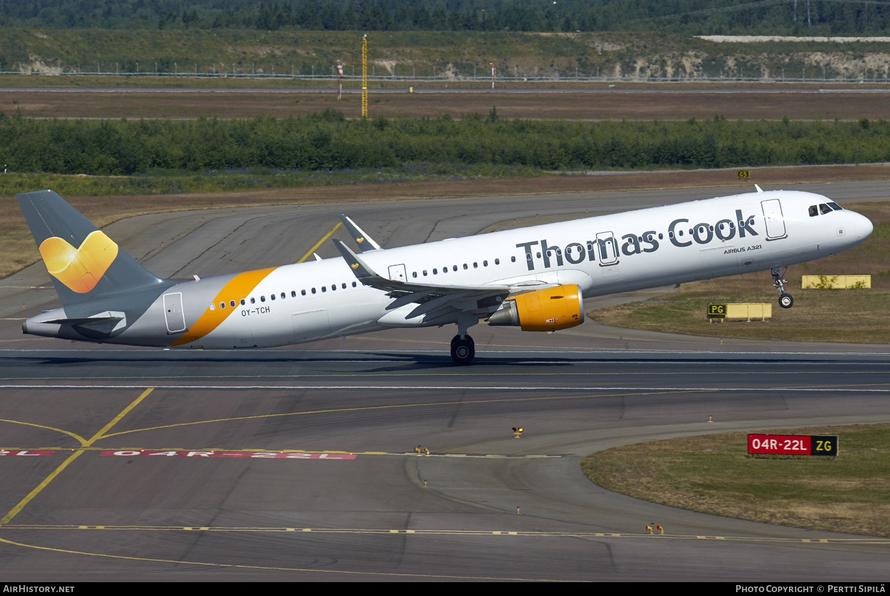 Aircraft Photo of OY-TCH | Airbus A321-211 | Thomas Cook Airlines | AirHistory.net #314356