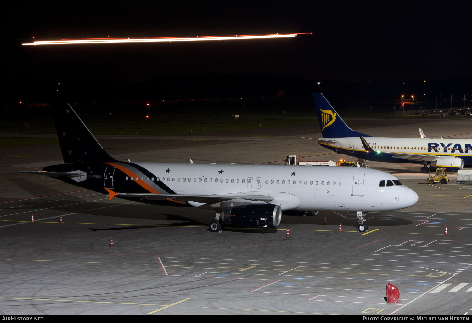 Aircraft Photo of G-POWK | Airbus A320-233 | Titan Airways | AirHistory.net #314468