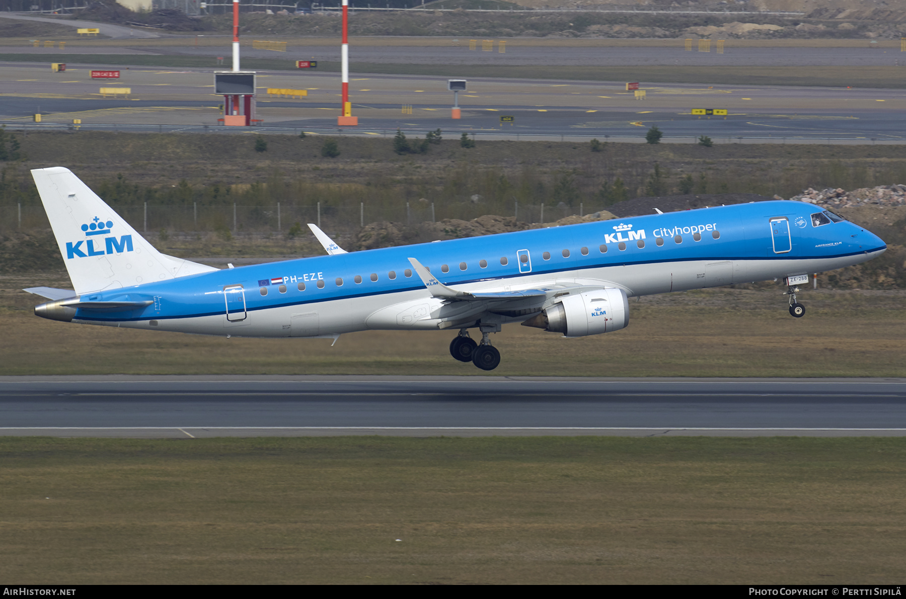 Aircraft Photo of PH-EZE | Embraer 190STD (ERJ-190-100STD) | KLM Cityhopper | AirHistory.net #314474