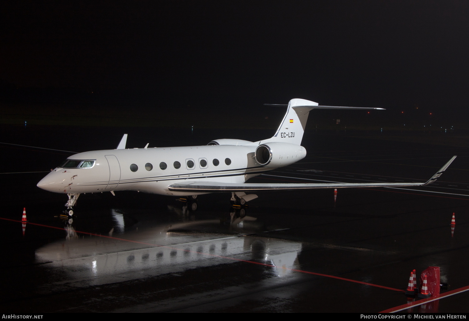 Aircraft Photo of EC-LZU | Gulfstream Aerospace G650 (G-VI) | AirHistory.net #314475