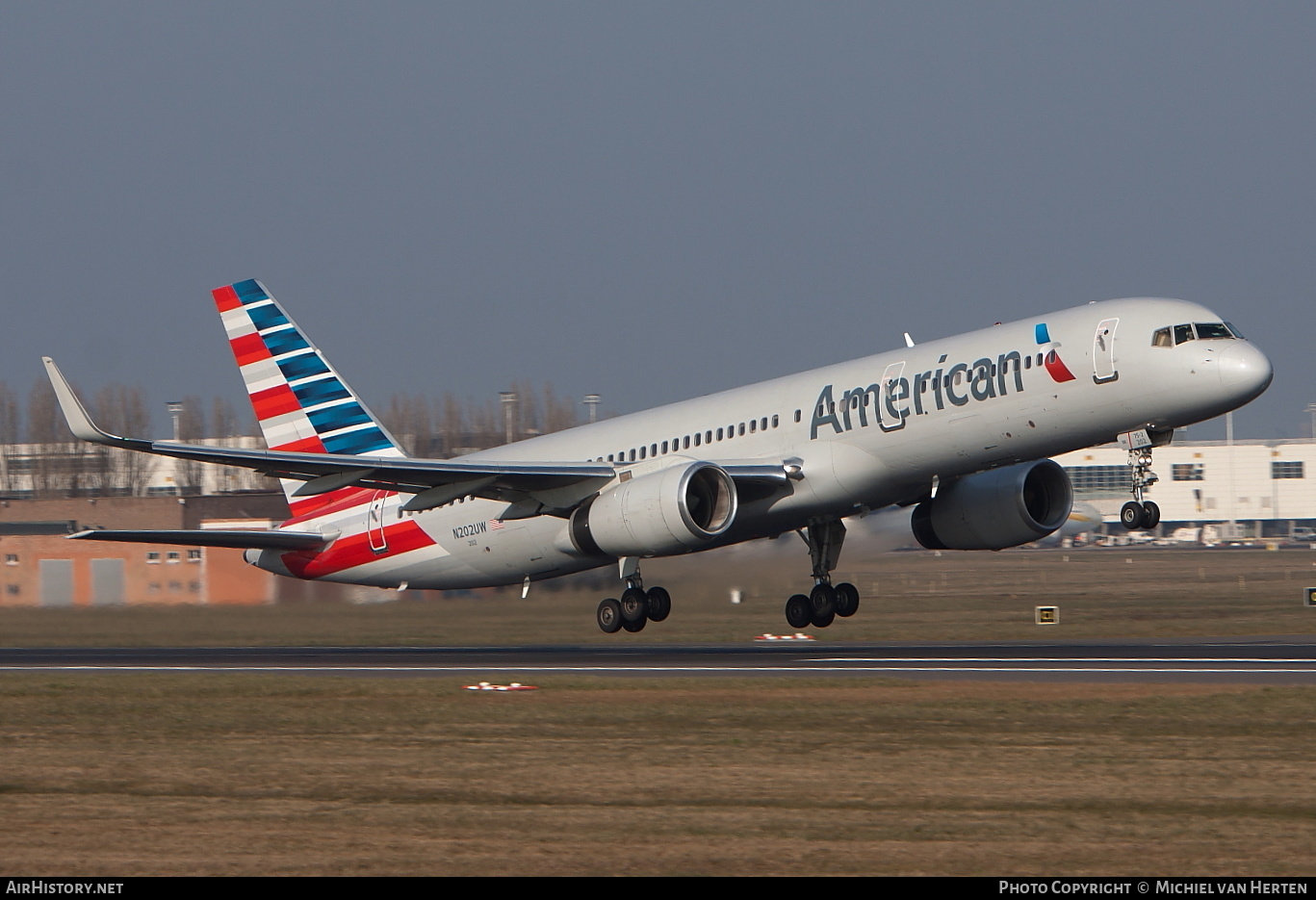 Aircraft Photo of N202UW | Boeing 757-2B7 | American Airlines | AirHistory.net #314478