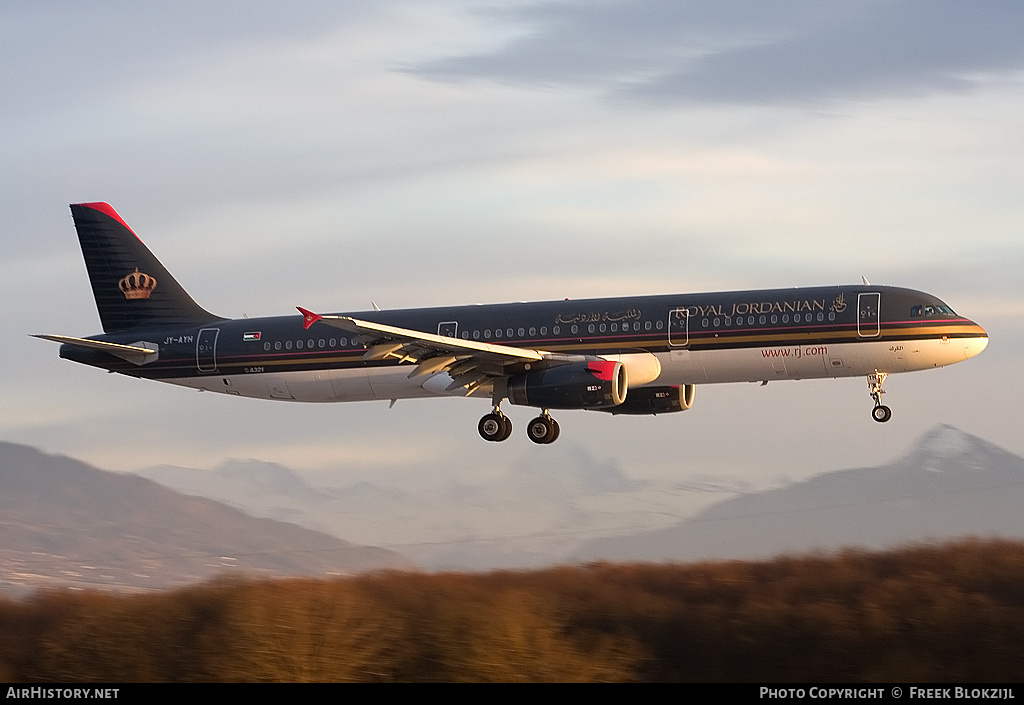 Aircraft Photo of JY-AYH | Airbus A321-231 | Royal Jordanian Airlines | AirHistory.net #314499