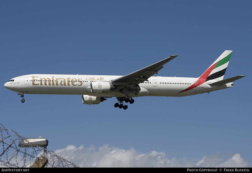 Aircraft Photo of A6-EMX | Boeing 777-31H | Emirates | AirHistory.net #314504