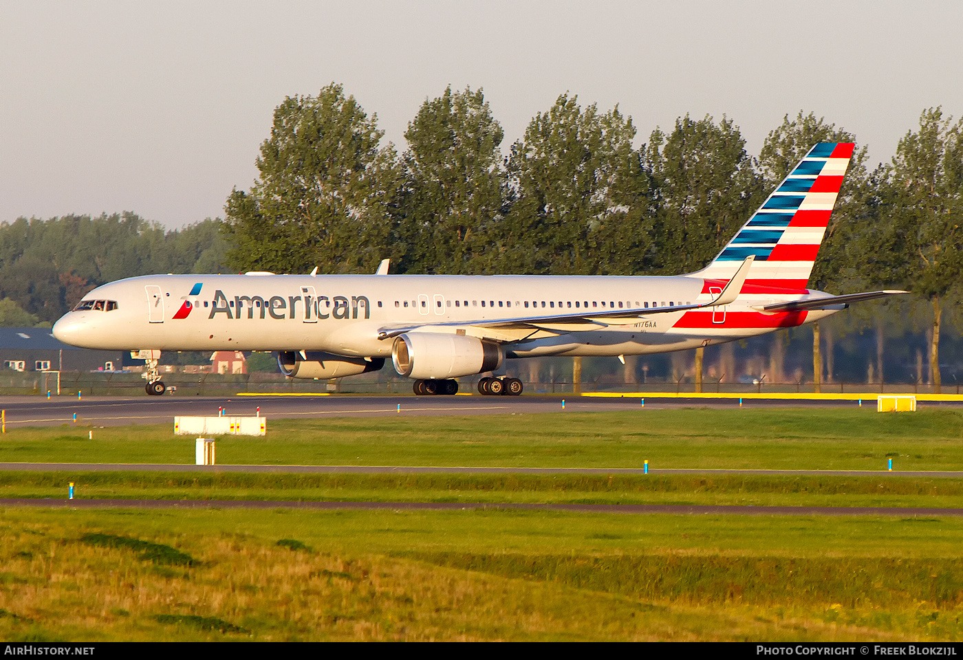 Aircraft Photo of N176AA | Boeing 757-223 | American Airlines | AirHistory.net #314550