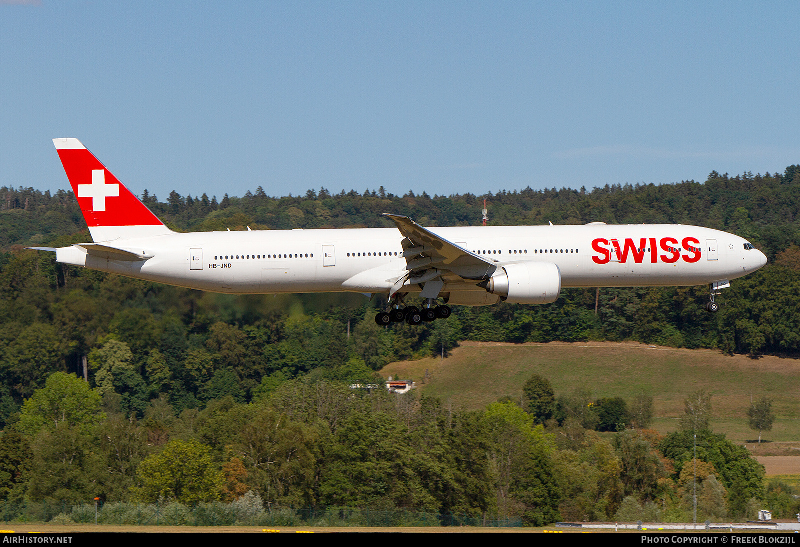Aircraft Photo of HB-JND | Boeing 777-3DE/ER | Swiss International Air Lines | AirHistory.net #314577