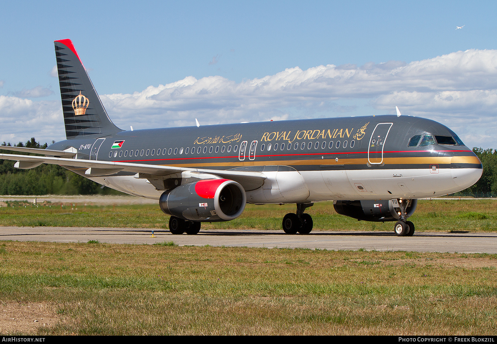 Aircraft Photo of JY-AYU | Airbus A320-232 | Royal Jordanian Airlines | AirHistory.net #314578