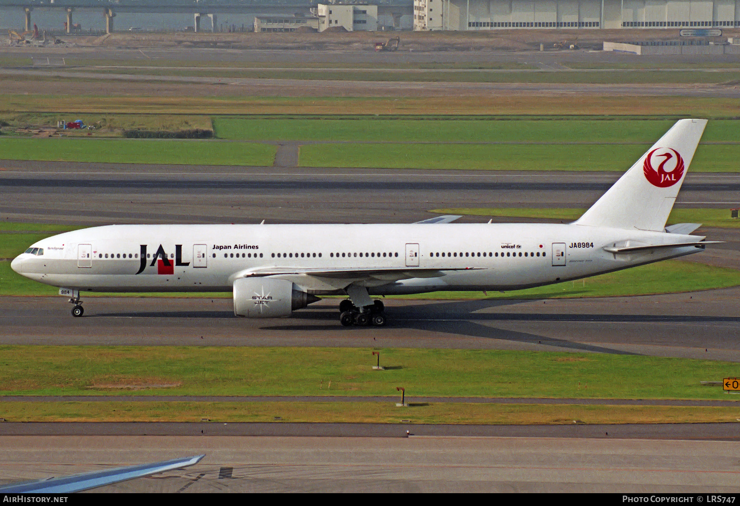 Aircraft Photo of JA8984 | Boeing 777-246 | Japan Airlines - JAL | AirHistory.net #314657