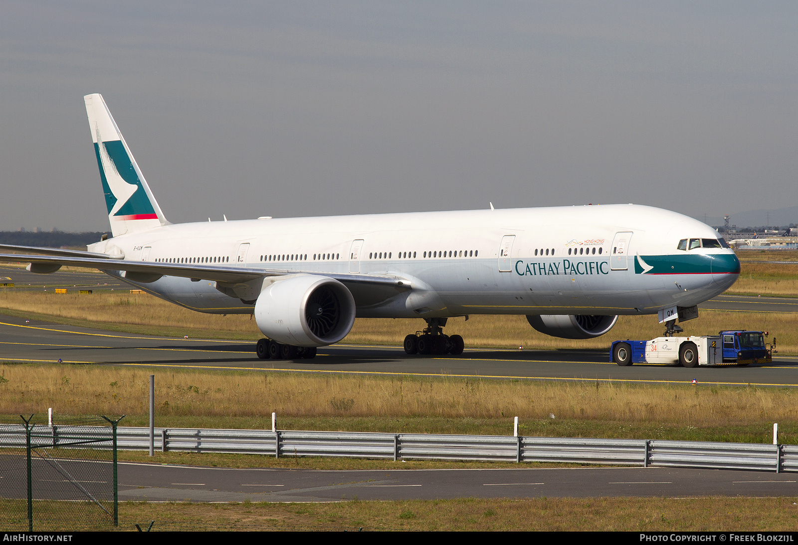 Aircraft Photo of B-KQM | Boeing 777-367/ER | Cathay Pacific Airways | AirHistory.net #314856