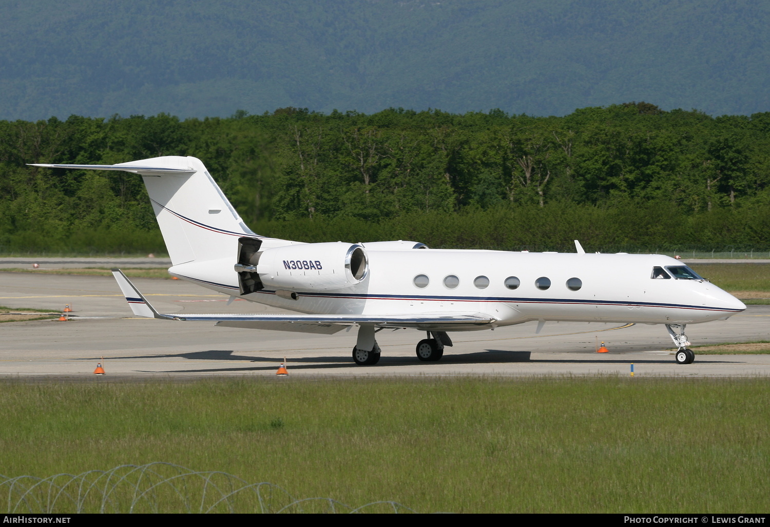 Aircraft Photo of N308AB | Gulfstream Aerospace G-IV Gulfstream IV-SP | AirHistory.net #314870